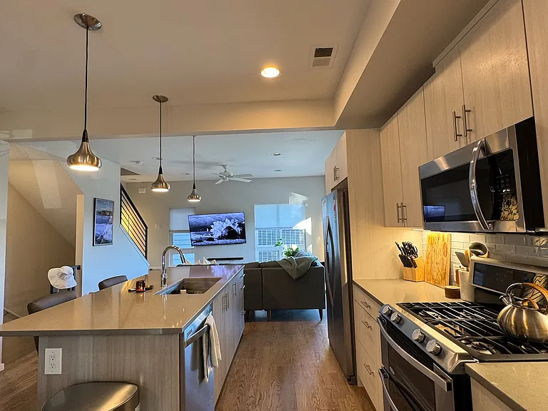 2725 W 25th Ave — Photo 10