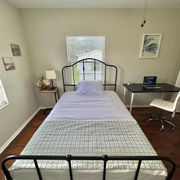 2701 Avenue T NW #2 — Photo 2