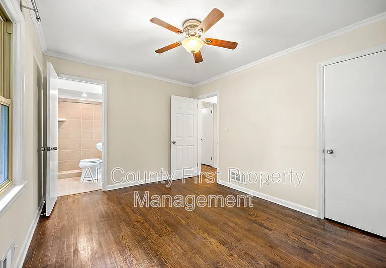 2461 Fontaine Cir — Photo 13
