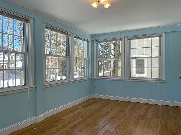 139 Oakdale Rd — Photo 22