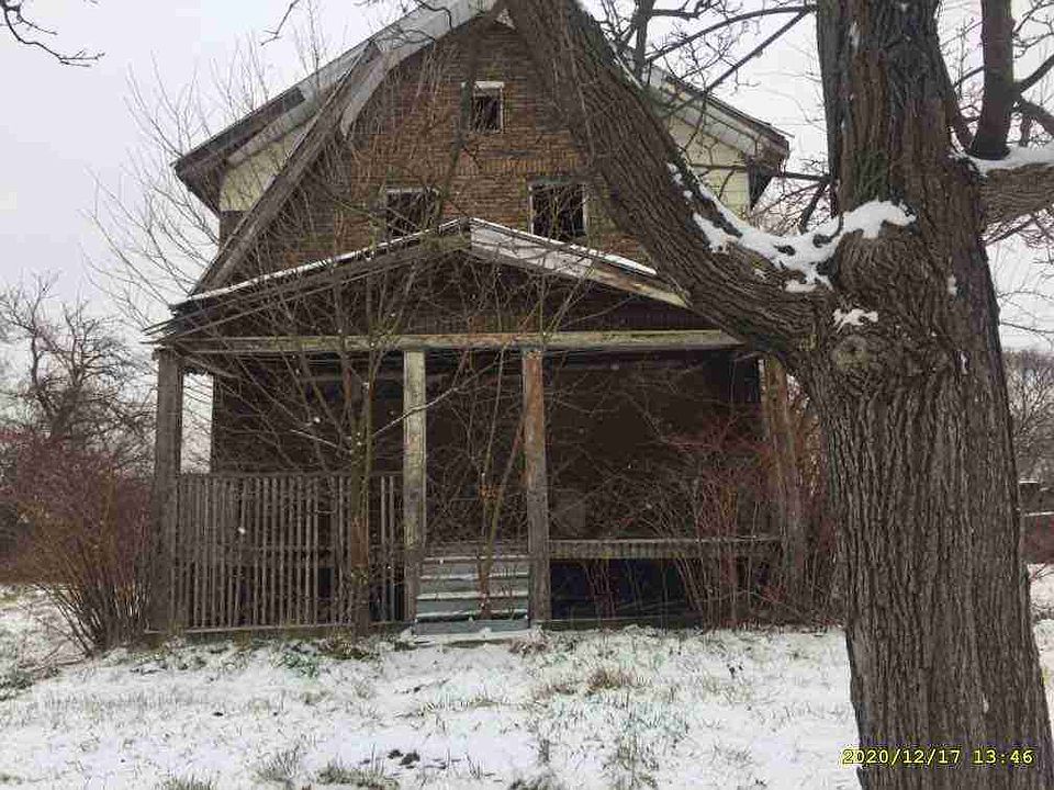 5132 St Clair