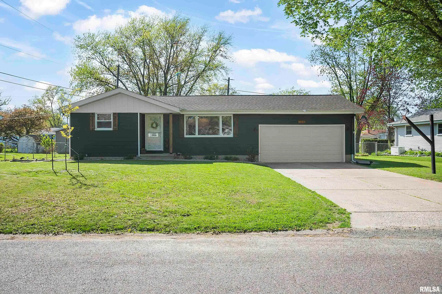 500 Whippoorwill Dr photo 1
