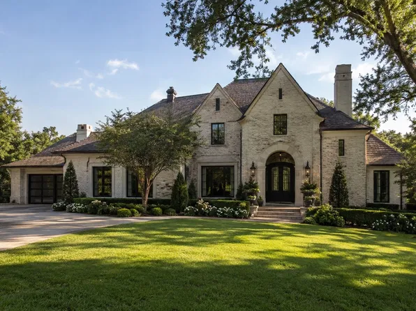 7146 Bear Creek Dr E, Fort Worth, TX 76126