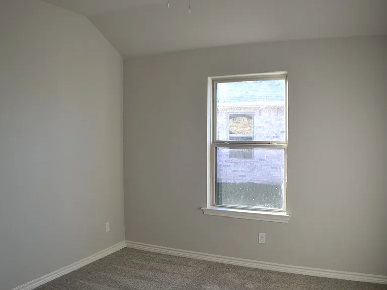 1101 Southridge Ln — Photo 5