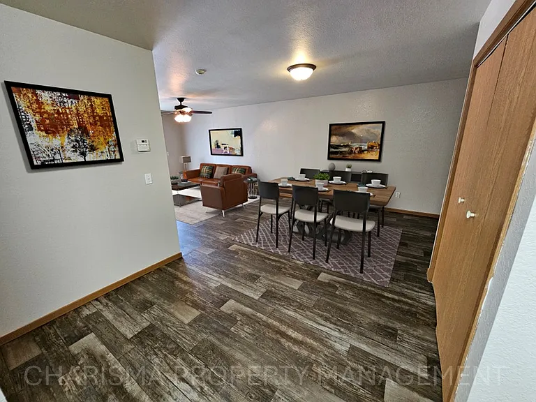 340 N Main Avenue — Photo 20