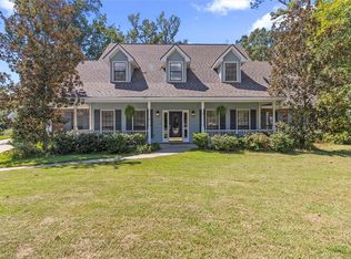 590 Laura Dr S, Mandeville, LA 70448