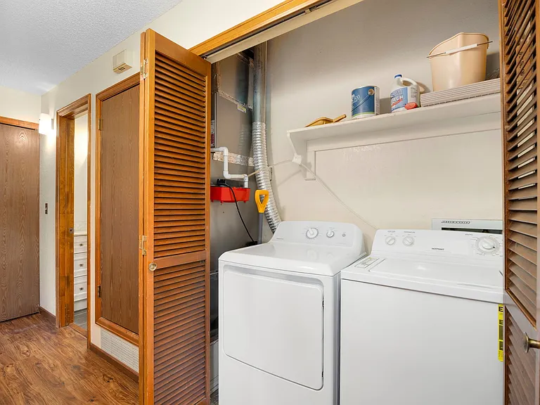 1075 S Garrison St #203 — Photo 20