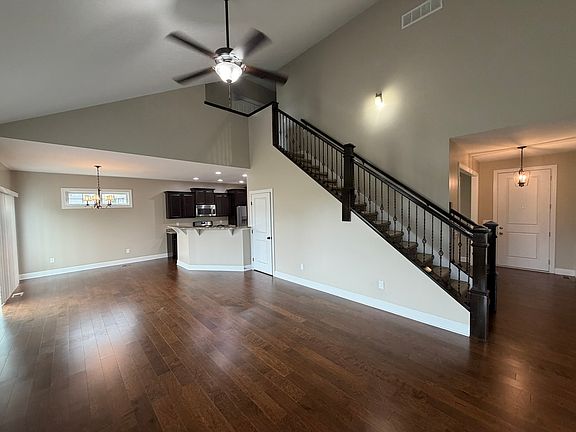 3rd image of 3 Greystone Ct