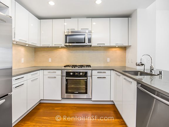 4th image of 1 Hawthorne St Unit 5C