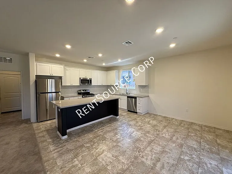 3309 Sonya Ave — Photo 5