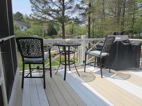 2nd image of 390 Windward Dr