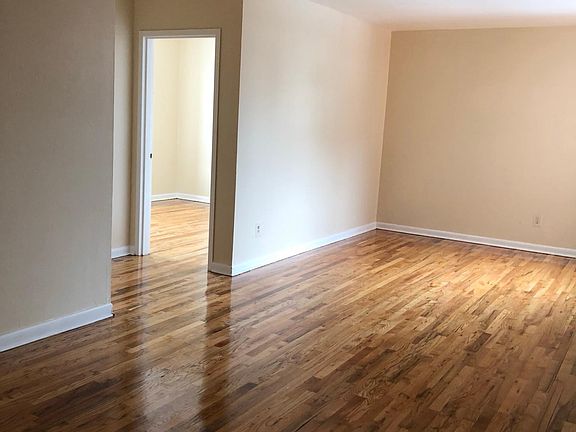5th image of 1504 Longfellow Ave APT 4A