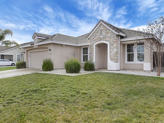 3rd image of 2320 Canyon Creek Trl