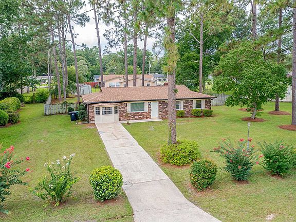 3rd image of 2765 N Sandalwood Dr