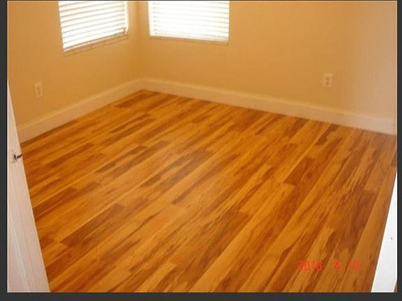 Bedroom 2 & 3 (identical)