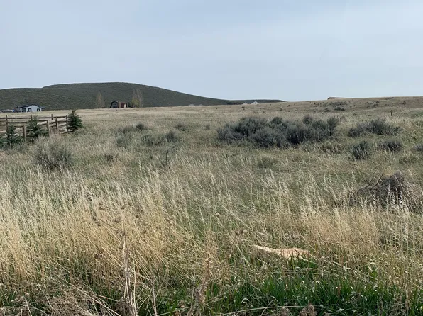 2749 S Country Club Dr, Garden City, UT 84028