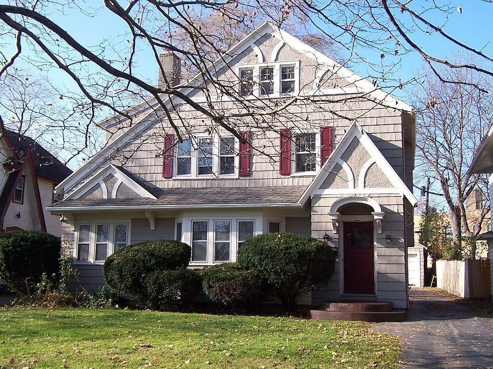 Gorgeous Curb appeal