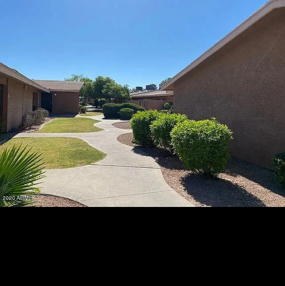 3 bed, 1216 sqft, $1,850 — Photo 2