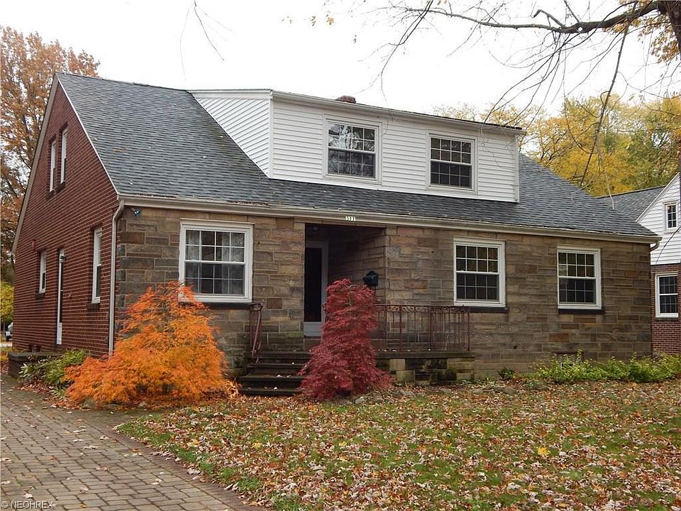 1st image of 377 Crestwood Ave