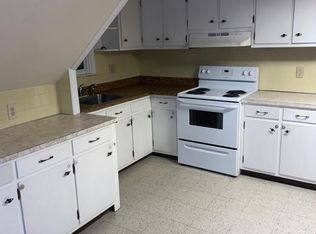 117 Winthrop St APT 3, Taunton, MA 02780