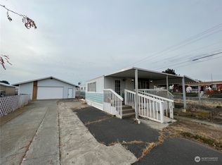 406 6th Ave SE, Ephrata, WA 98823