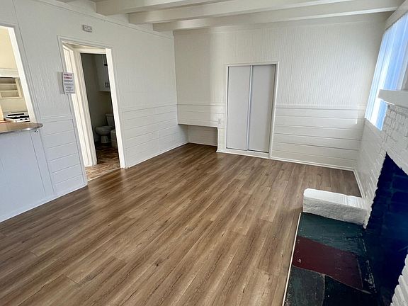 3rd image of 1510 N Buena Vista St #1510B