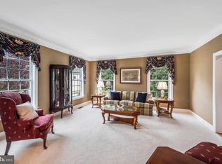 6 Rigby Ct, Garnet Valley, PA 19060