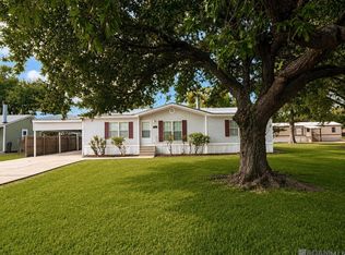 8664 Lebeau St, Livonia, LA 70755