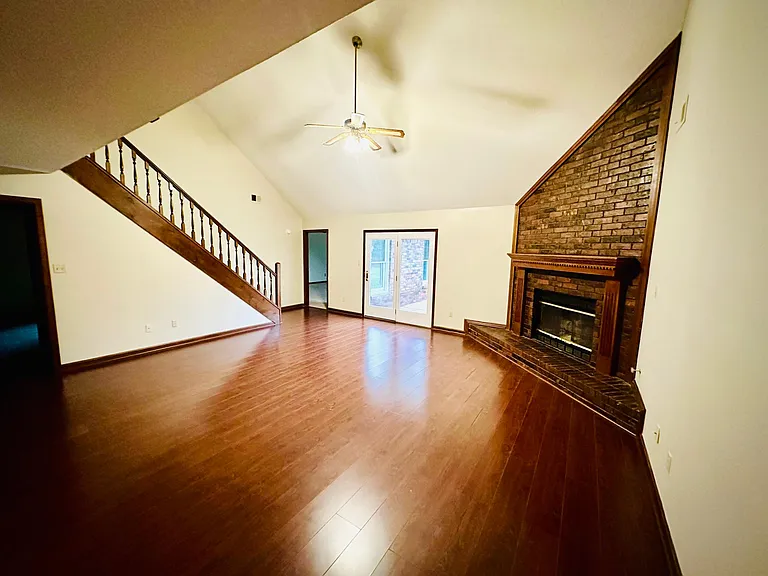 578 Winford Dr — Photo 10