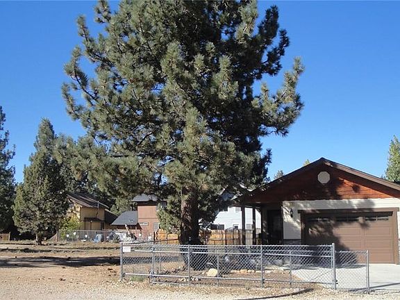 2nd image of 2089 Cedar Ln