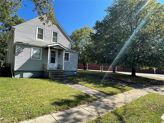 3rd image of 1285 E 168th St