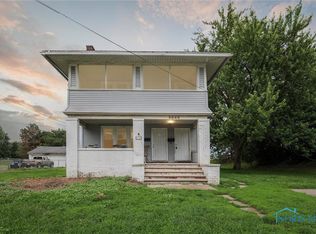 3042 Schneider Rd, Toledo, OH 43614