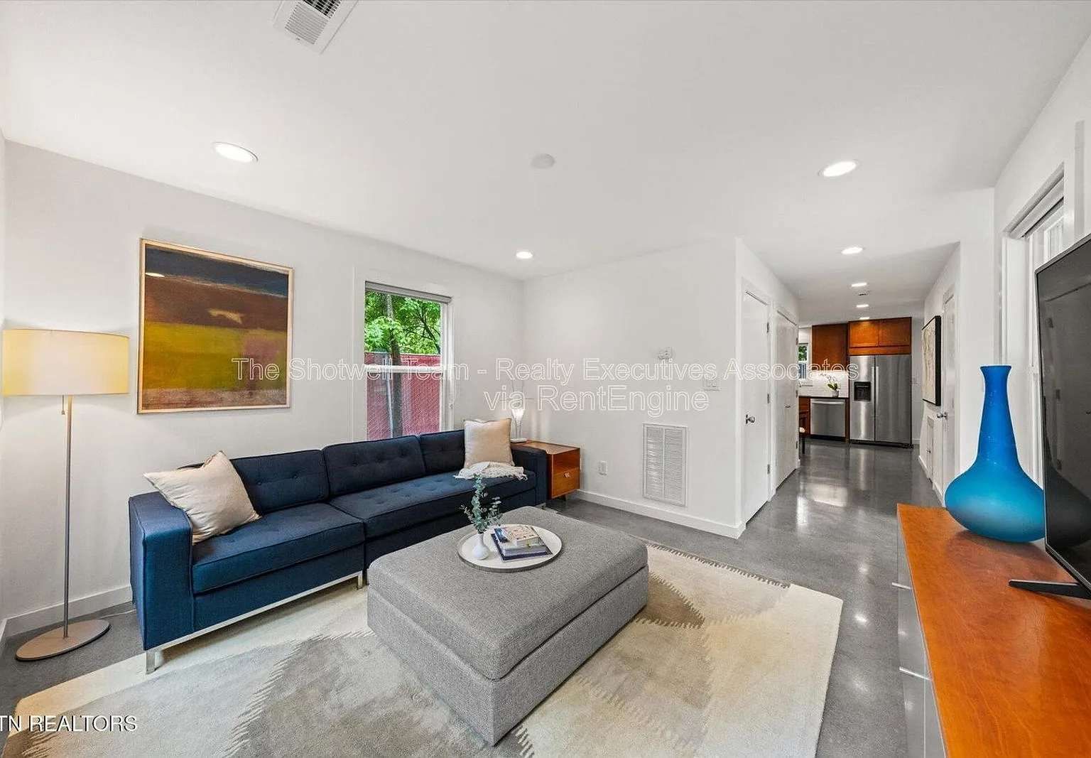 2 bed, 2.5 bath, 1195 sqft, $2,195 — Photo 2