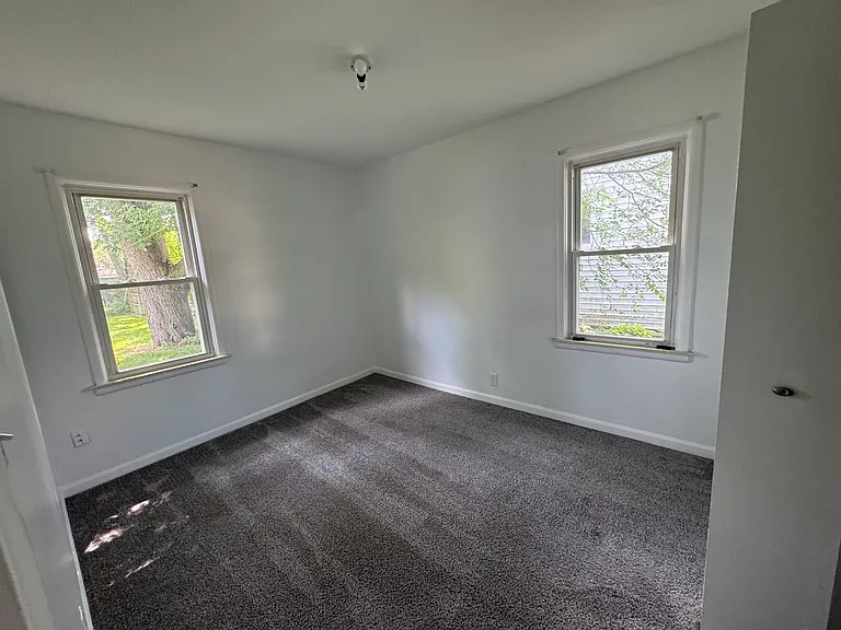 3828 Woodland Ave — Photo 7