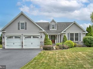 408 Chestnut Dr, Boiling Springs, PA 17007