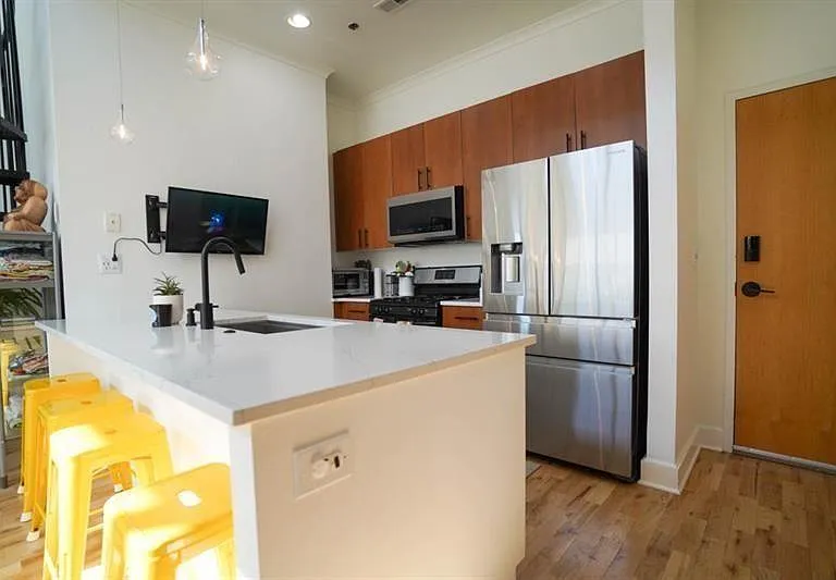 384 Ralph McGill Blvd NE #410 — Photo 5