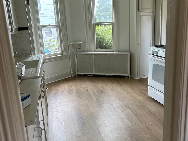 308 & 310 S 5th St #310 — Photo 19