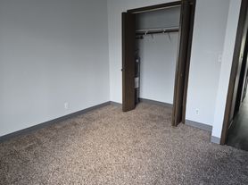 Valley High - 1735-01