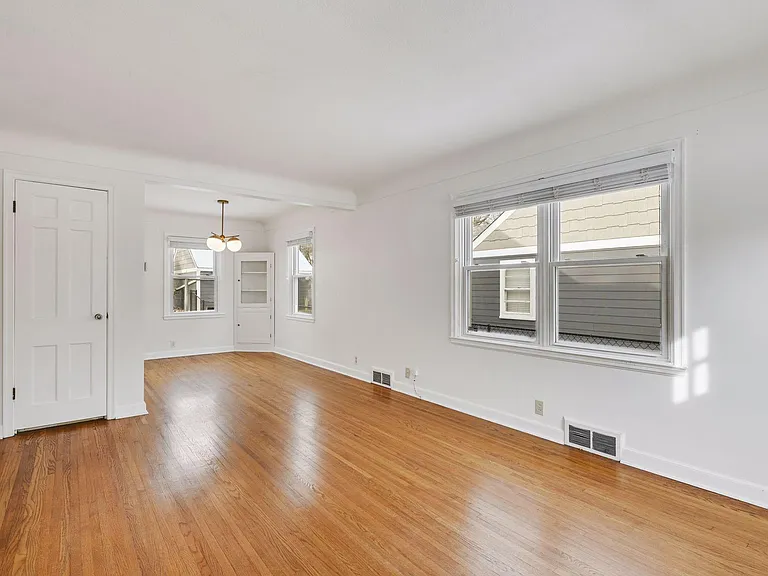 3236 Idaho Ave S — Photo 4