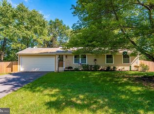 17625 Collier Cir, Poolesville, MD 20837