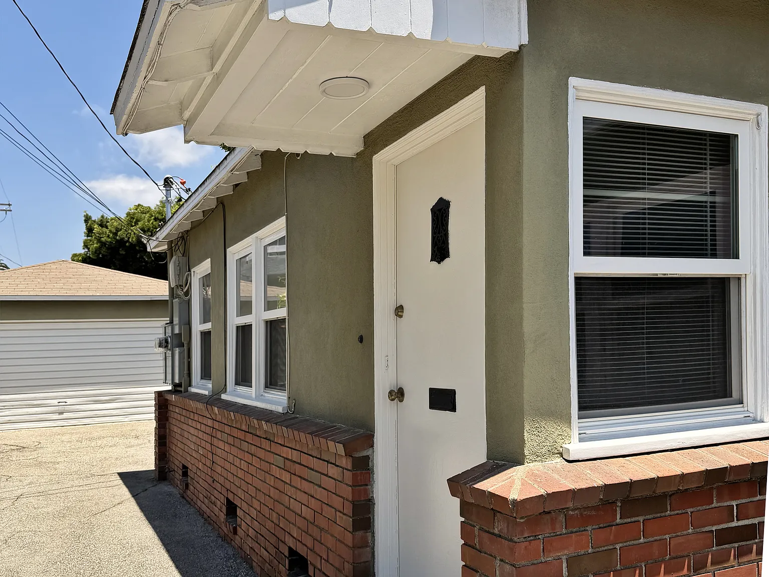 2 bed, $3,000 — Photo 3