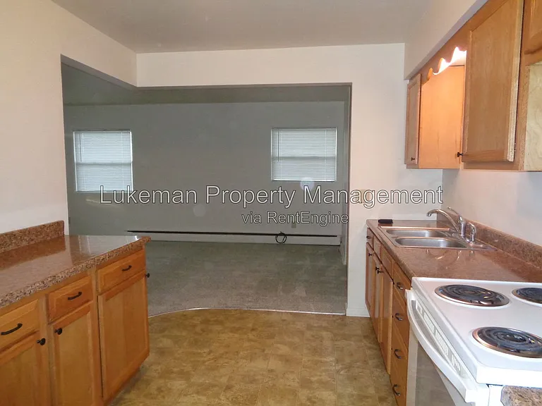 1536 Henson Ave #2 — Photo 7