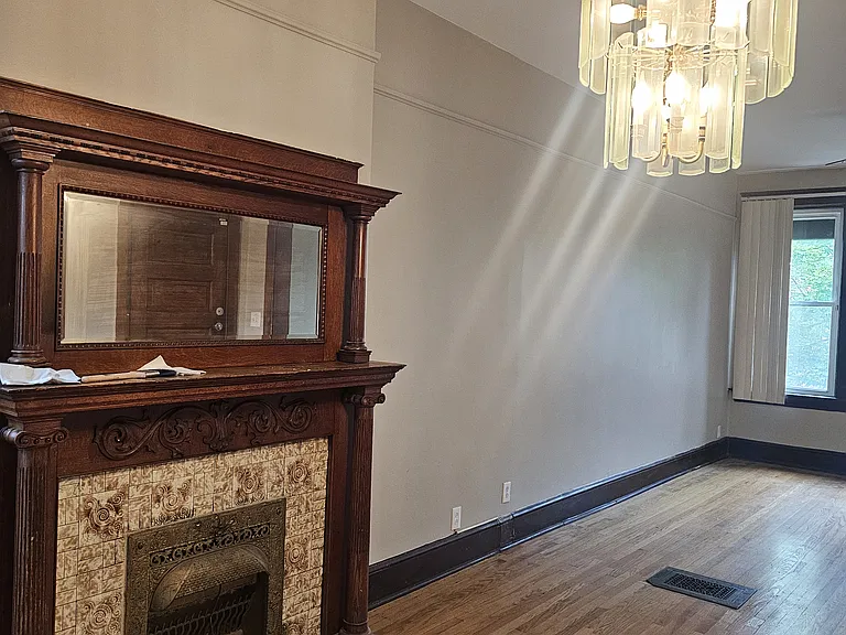 2333 S Lawndale Ave — Photo 4