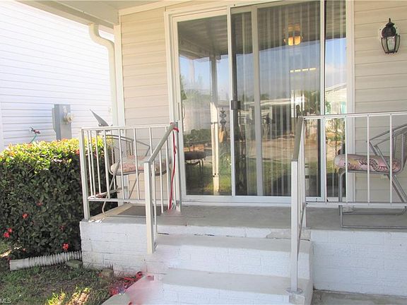 3rd image of 11401 Bougainvillea Ln
