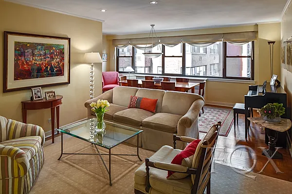 Sold by Fox Residential Group | media 25