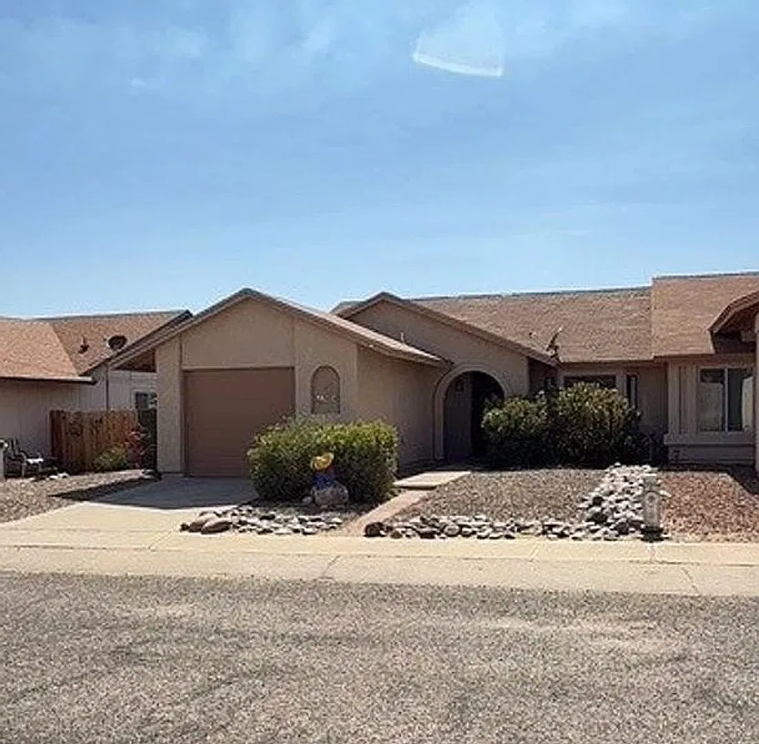 Community Pool_Great Views_Harrison/Escalante_Garage — Photo 1