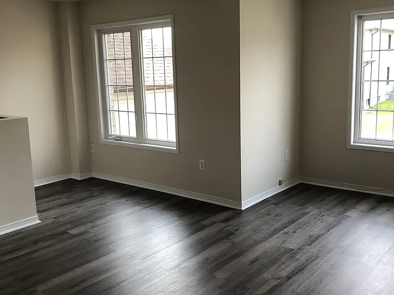 27 Nassau St #2 — Photo 8
