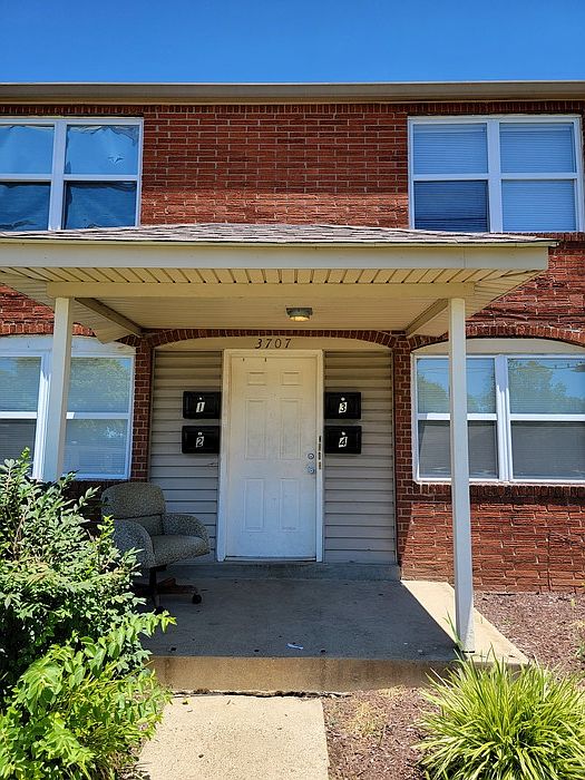 1st image of 3707 Briarbridge Ln #4