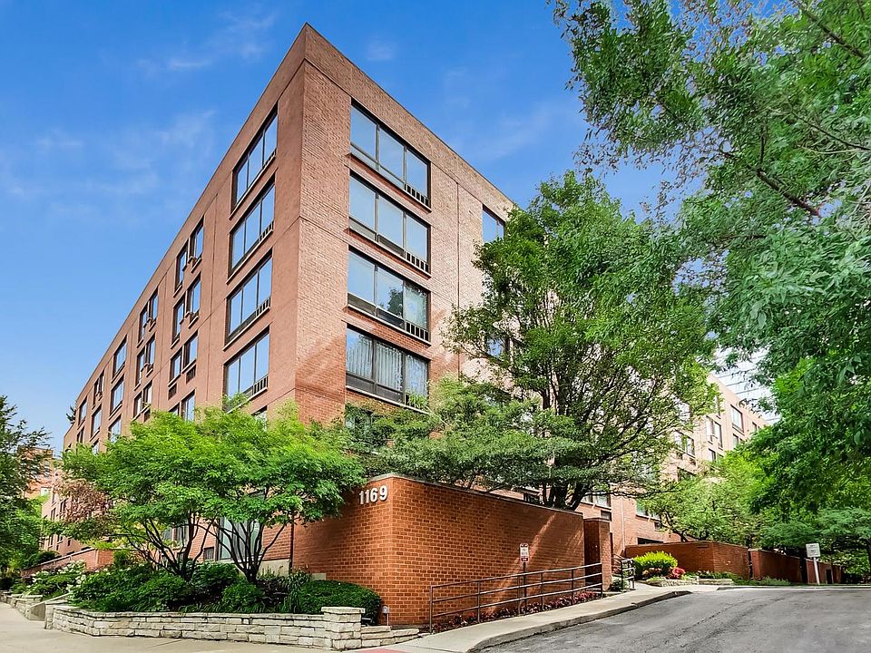 1st image of 1169 S Plymouth Ct APT 304