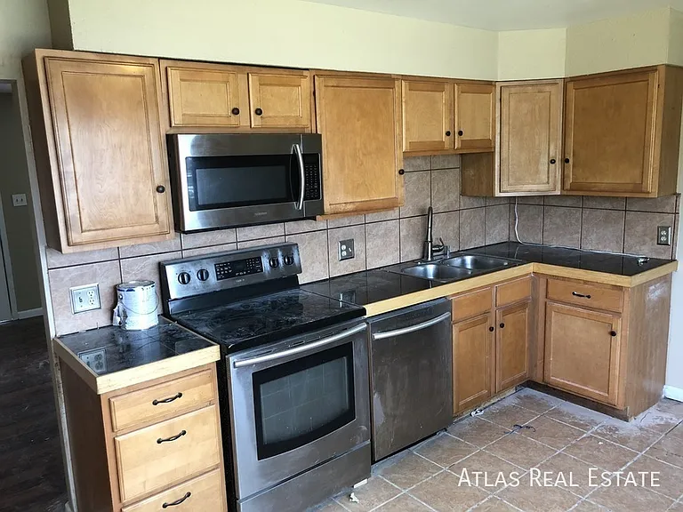 5495 N Eagle St — Photo 2